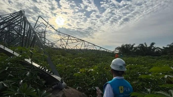 sutet_275_kv_rusak_pln_targetkan_pemulihan_14_juni