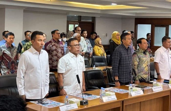 bupati_tapteng_dukung_program_nudp_untuk_pembangunan_perkotaan_yang_inklusif_dan_berkelanjutan
