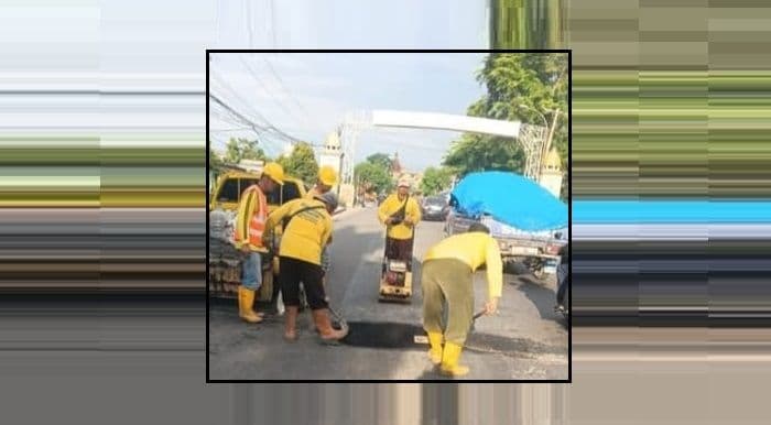 jalinsum_medanlubuk_pakam_dipenuhi_lubang_pengendara_motor_kerap_terjatuh_hingga_meninggal