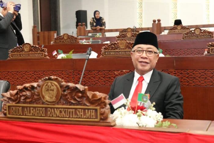dprd_sumut_kritik_pernyataan_sekda_soal_dampak_positif_program_sekolah_lima_hari