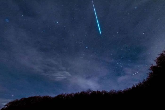 fenomena_langit_agustus_2025_perseid_jupitervenus_hingga_bulan_sturgeon