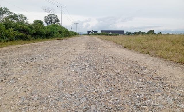 akses_jalan_kawasan_terpadu_pariwisata_balige_belum_diperbaiki_disbudpar_toba_sebut_terkendala_sengketa_lahan