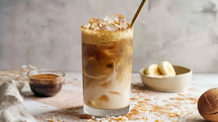 banana_iced_coffee_sedang_tren_5_manfaat_perpaduan_kopi_dan_pisang