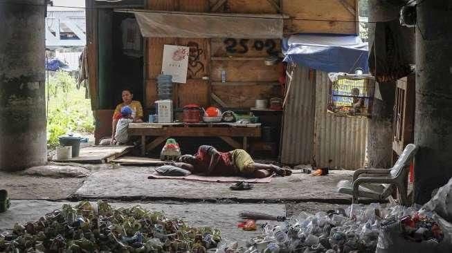 jumlah_penduduk_miskin_di_indonesia_turun_jadi_2293_juta_orang