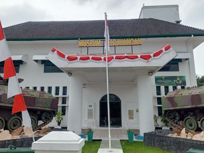 museum_perjuangan_tni_medan_saksi_sejarah_kemerdekaan_yang_simpan_ribuan_jejak_perjuangan_bangsa