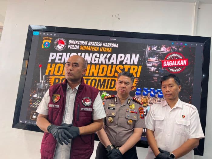 polda_sumut_bongkar_home_industri_vape_getar_di_deli_serdang_barang_bukti_senilai_rp25_miliar
