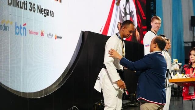 tambah_tiga_medali_tuan_rumah_kokoh_di_puncak_asian_taekwondo_indonesia_open_2026