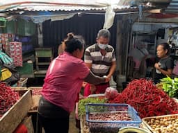 harga_cabai_di_pasar_dwikora_pematangsiantar_berubahubah_cabai_merah_turun