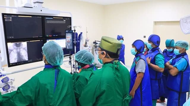 tingkatkan_kualitas_pelayanan_rsup_h_adam_malik_lakukan_proctorship_ke_rsud_amri_tambunan