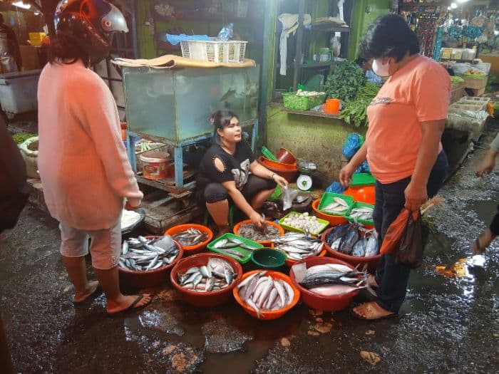 harga_ikan_di_siantar_turun_pedagang_pembeli_tetap_sepi