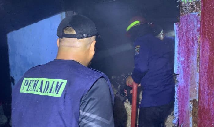 satu_unit_rumah_di_jalan_danau_datar_binjai_dilahap_si_jago_merah_