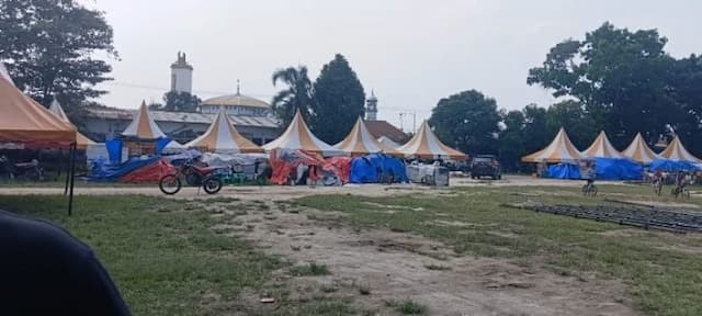 belum_ada_izin_keramaian_dari_polisi_pasar_malam_di_galang_dihentikan_