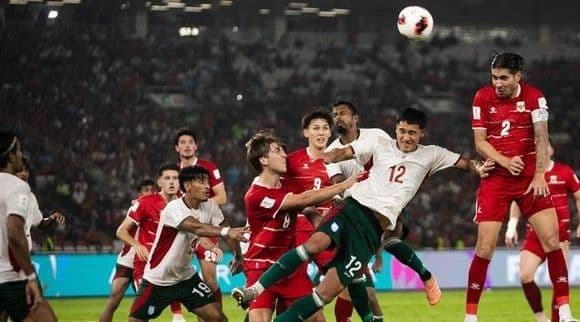 indonesia_vs_tailan_11_gol_dean_james_disamakan_iklas_sanron_menit_ke87_
