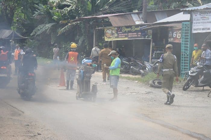 jalan_diponegoro_binjai_selatan_rusak_parah_usai_viral_truk_terguling_kini_diperbaiki
