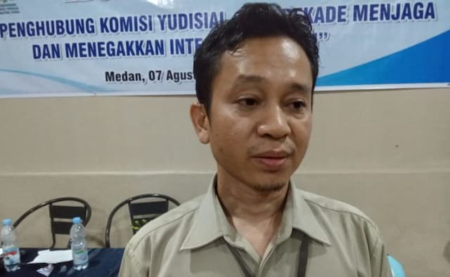 kebakaran_rumah_hakim_pn_medan_khamozaro_waruwu_jadi_atensi_ky_