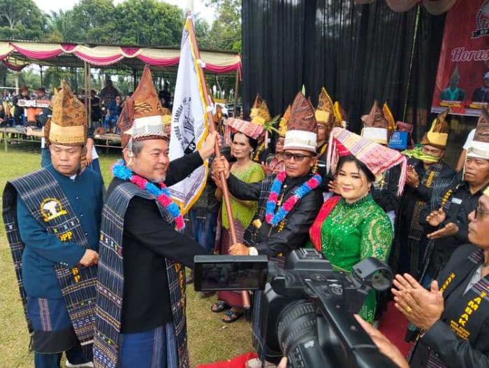 pelantikan_dpw_rptbp_silou_kahean_meriah_jalan_tuan_gaib_purba_tambak_diresmikan
