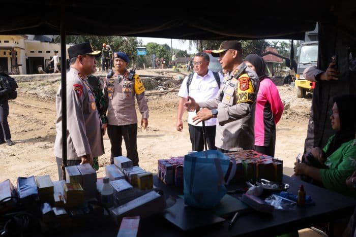 polda_sumut_dirikan_posko_kesehatan_hingga_dapur_lapangan_di_tapteng