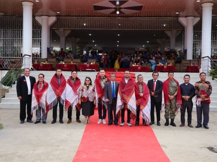 rayakan_natal_2025_bupati_fery_tegaskan_labusel_rumah_bersama_dalam_keberagaman