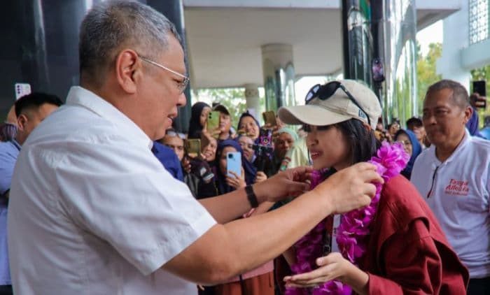 barracuda_iringi_kepulangan_tasya_juara_dangdut_academy_7_indosiar_ke_tangsel_