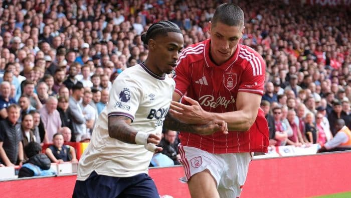 prediksi_west_ham_vs_nottingham_forest_7_januari_2026_laga_penentuan_nasib_nuno