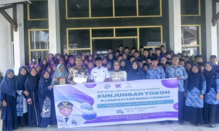 pj_bupati_tapteng_ajak_pengurus_yayasan_ishlahul_ummah_cerdaskan_anak_bangsa_