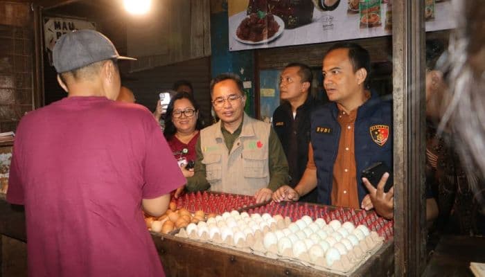 sidak_ke_pusat_pasar_medan_satgas_bapanas_ri_pastikan_stok_pangan_aman