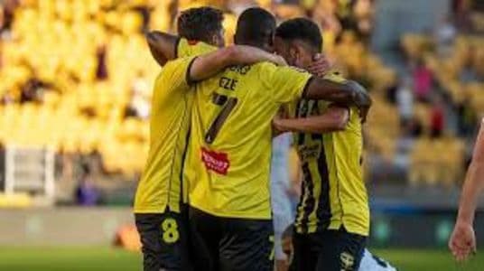 wellington_phoenix_vs_melbourne_victory_23_hasil_aleague_men_babak_16