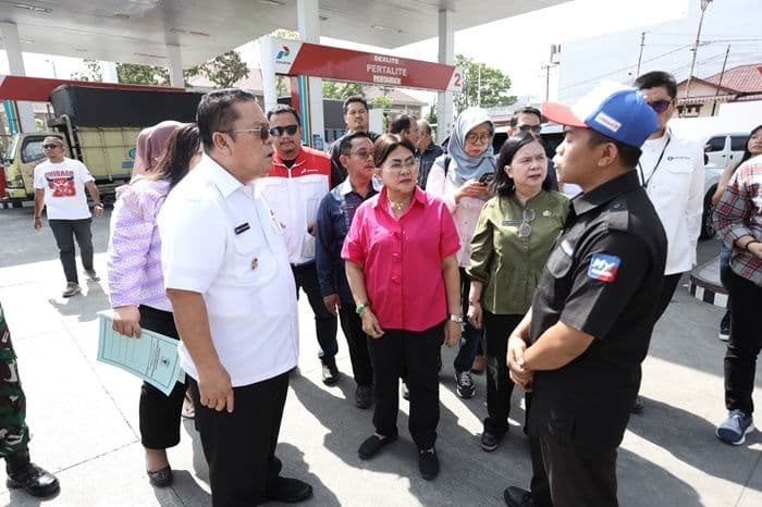 antrean_bbm_muncul_wali_kota_pematangsiantar_imbau_warga_tak_panic_buying