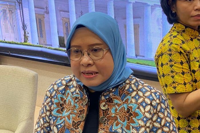 pemerintah_mulai_hari_ini_evakuasi_secara_bertahap_wni_di_iran