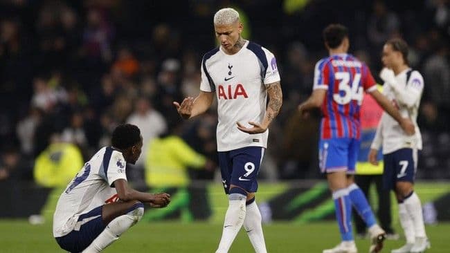 tottenham_tumbang_13_dari_crystal_palace_posisi_kian_dekat_zona_degradasi