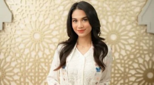 azizah_salsha_isyaratkan_damai_dengan_resbob_dan_bigmo_