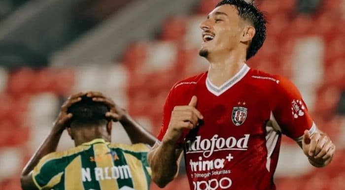 babak_pertama_super_league_bali_united_ungguli_psbs_biak_skor_21