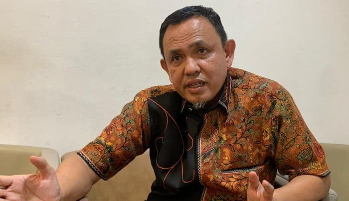 dewan_desak_pemanfaatan_pajak_kendaraan_diprioritaskan_untuk_infrastruktur_jalan_di_sumut