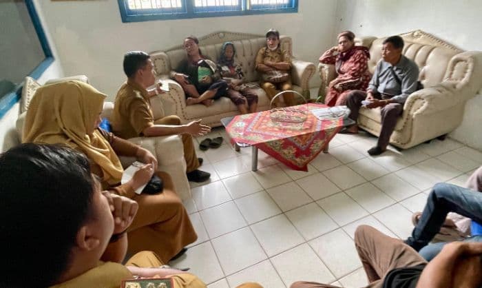 rapat_keberadaan_kandang_babi_di_deli_serdang_belum_menghasilkan_apaapa_