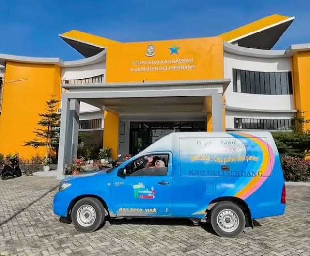 layanan_perpustakaan_keliling_jangkau_sekolah_dan_desa_di_deli_serdang