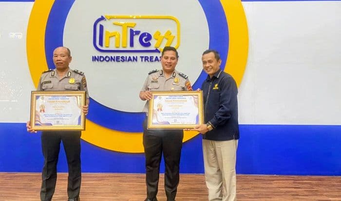 polres_batu_bara_borong_3_penghargaan_kppn_awards_2025_bukti_kinerja_keuangan_unggul