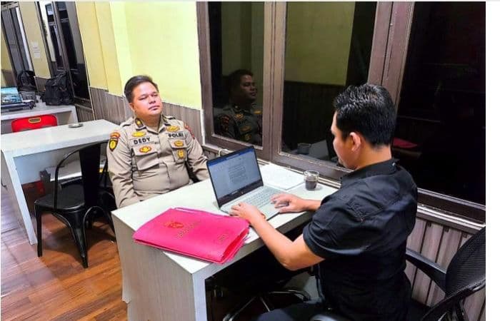 terbukti_langgar_kode_etik_karena_pakai_vape_getar_kompol_dk_dipecat_dari_polri