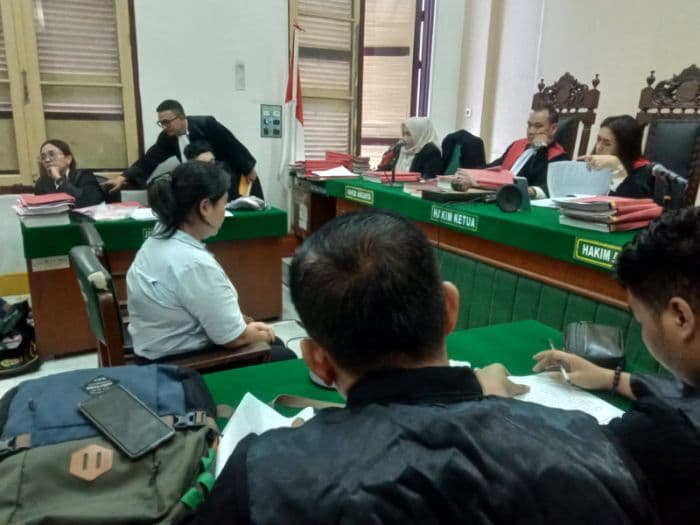 terdakwa_pemalsuan_dokumen_asuransi_pt_avrist_minta_keringanan_hukuman
