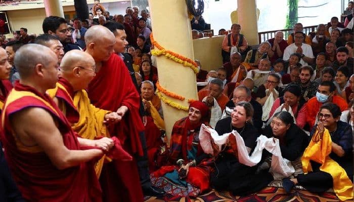 dalai_lama_genap_91_tahun_dari_pengasingan_tibet_hingga_menjadi_simbol_perdamaian_dunia