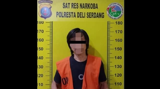 pria_pemilik_dua_paket_sabu_diintai_polisi_di_belakang_rumah_warga_pantai_labu