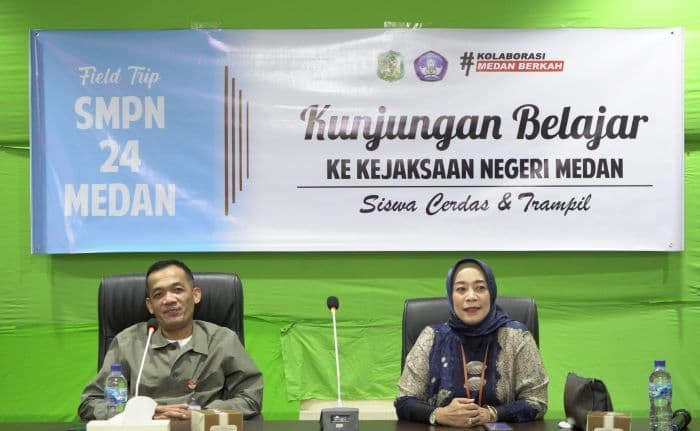 selama_tujuh_bulan_kejari_medan_laksanakan_program_jms_di_20_sekolah