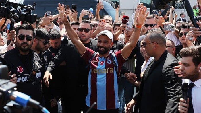 resmi_gabung_trabzonspor_mohamed_salah_disindir_bos_klub_arab_saudi_