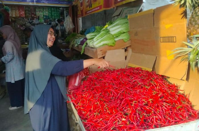 harga_bahan_pokok_di_pasar_tradisional_kisaran_stabil