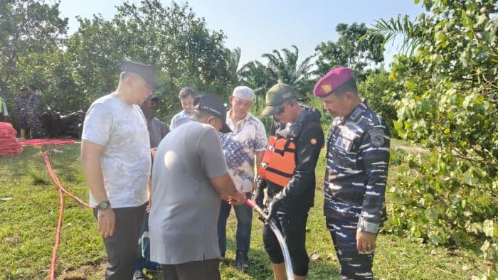 tni_al_gagalkan_upaya_illegal_tapping_pipa_avtur_pertamina_di_pantai_labu