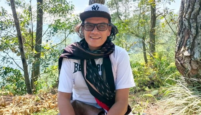 viky_sianipar_pertahankan_musik_tradisi_lewat_lagulagu_warisan_leluhur