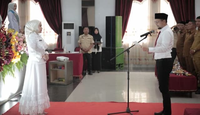 bunda_paud_selabusel_dikukuhkan_bupati_fery_wujudkan_generasi_emas