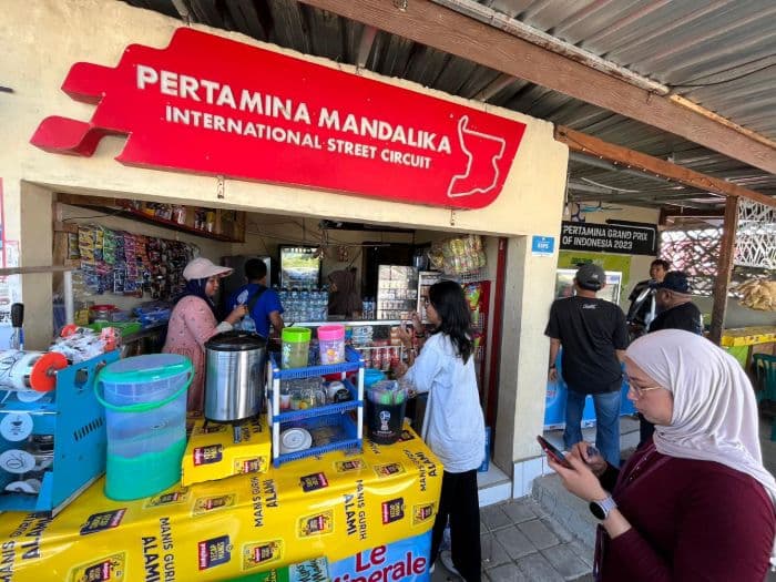 ketika_momen_motogp_mandalika_dongkrak_ekonomi_warga_lokal