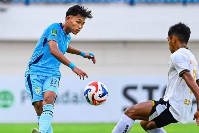 osvaldo_haay_antar_persela_lamongan_unggul_10_atas_persipura