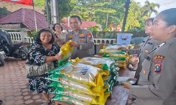 ringankan_beban_masyarakat_polda_sumut_gelar_pangan_murah_hingga_ke_gereja