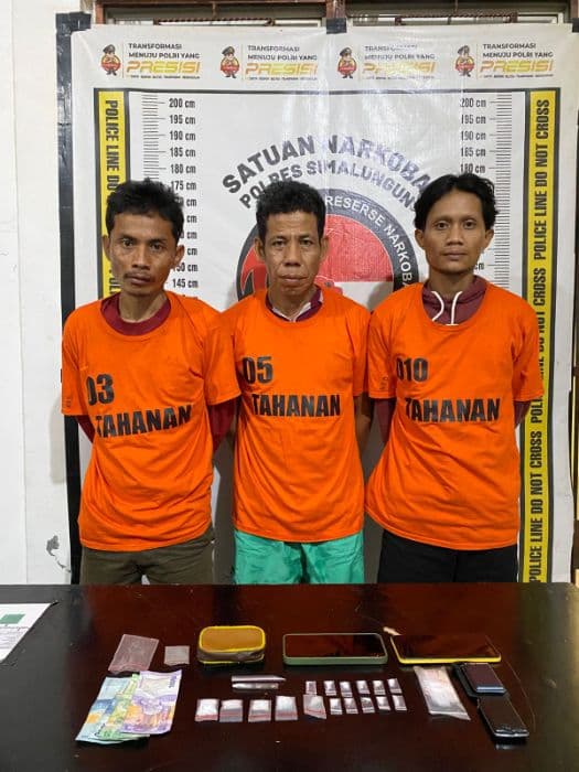 tiga_pria_diciduk_polisi_saat_pesta_sabu_di_simalungun